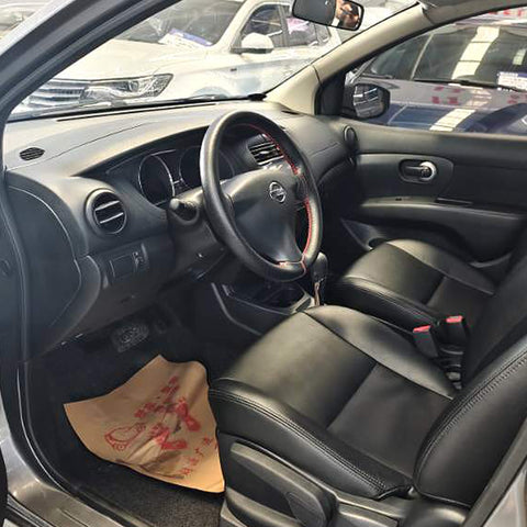 Nissan Livina  2015 Gray 1.6L