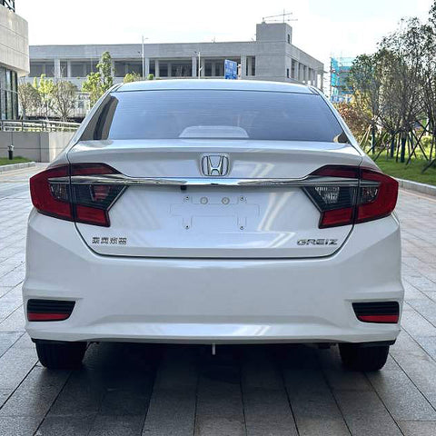 Honda Greiz 2016 White 1.5L