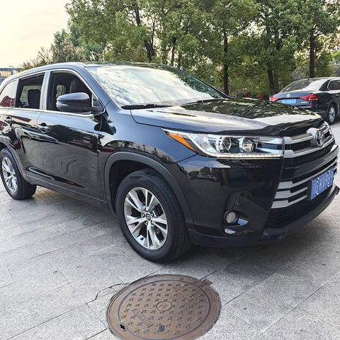 Toyota Highlander 2019 Черный 2.0T 