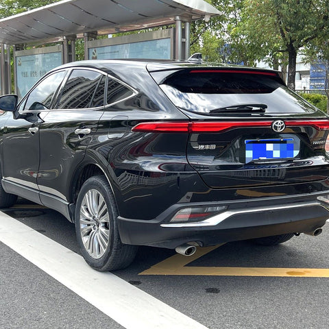 Toyota Harrier 2022 Черный 2.0L 