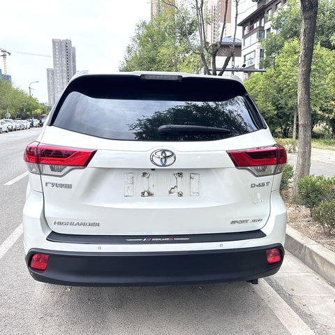 Toyota Highlander 2019 белый 2.0T 