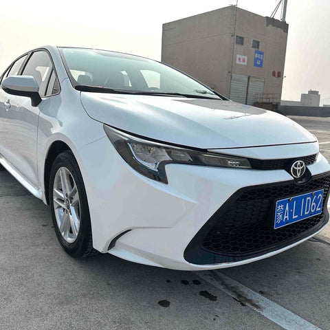 Toyota LEVIN 2021 Белый 1.5L 