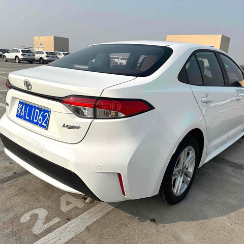 Toyota LEVIN 2021 Белый 1.5L 