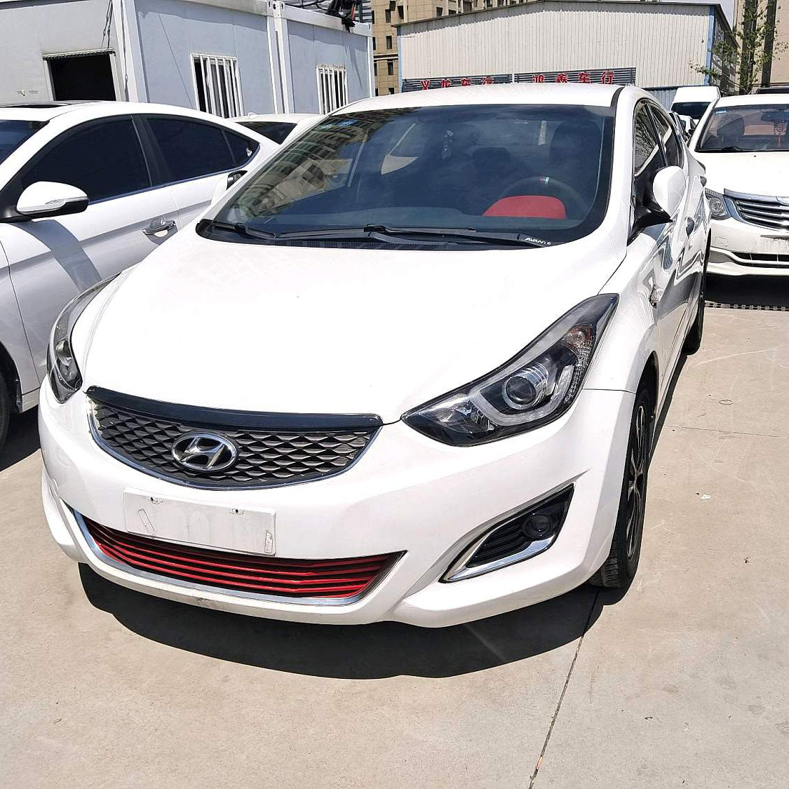 Hyundai Elantra 2016 White 1.6L