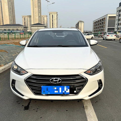 Hyundai Elantra 2016 Белый 1.6L 