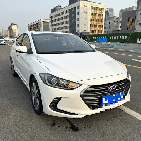 Hyundai Elantra 2016 Белый 1.6L 