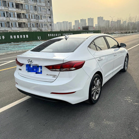 Hyundai Elantra 2016 Белый 1.6L 