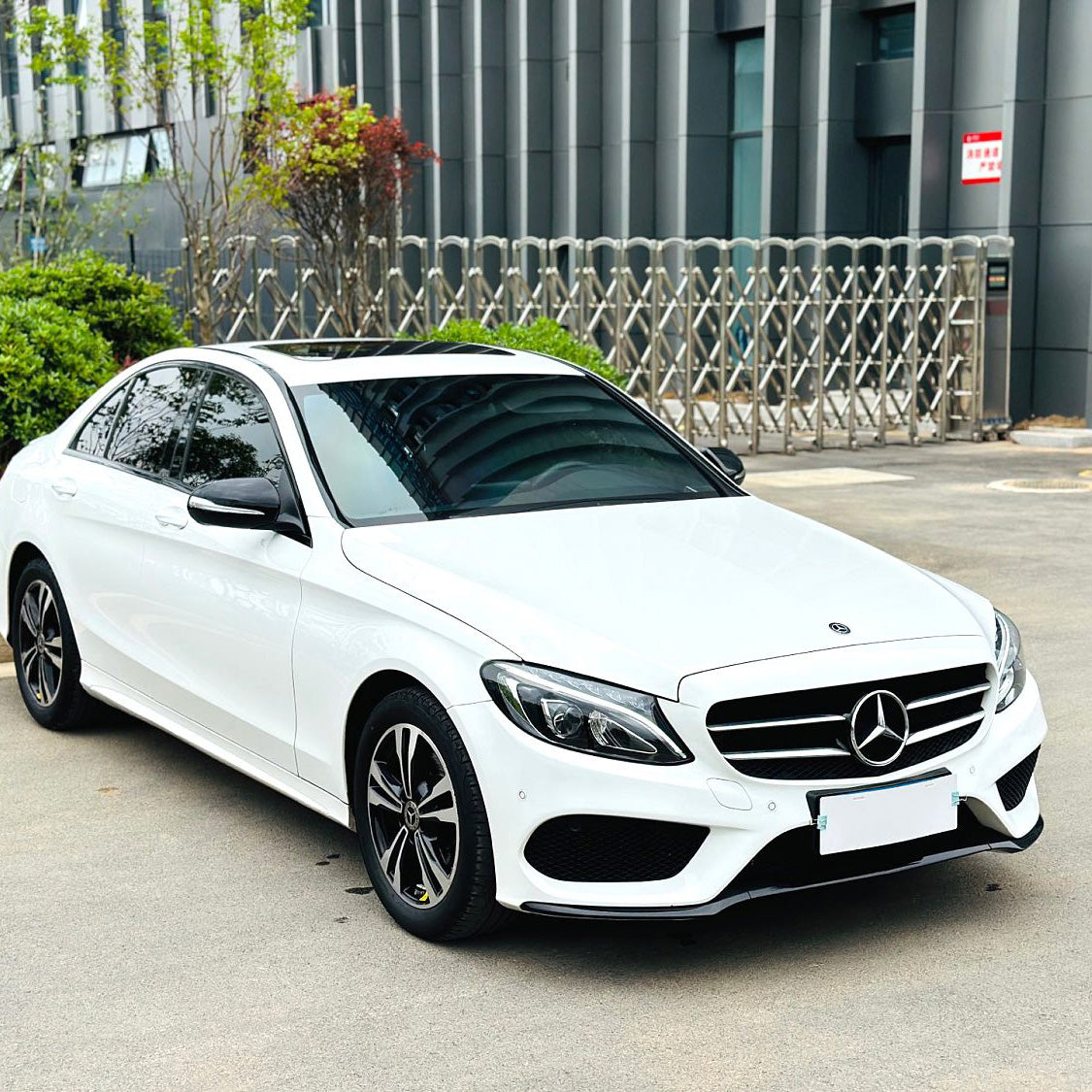 Mercedes-Benz C 200  2018  White  2.0T