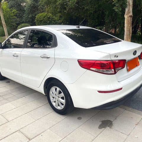 Kia K2 2015 Белый 1.4L