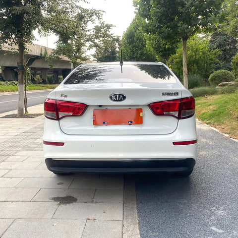 Kia K2 2015 Белый 1.4L