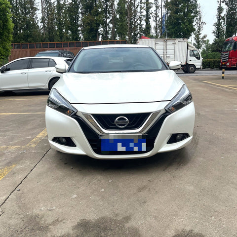 Nissan Lannia 2016 белый 1.6L 