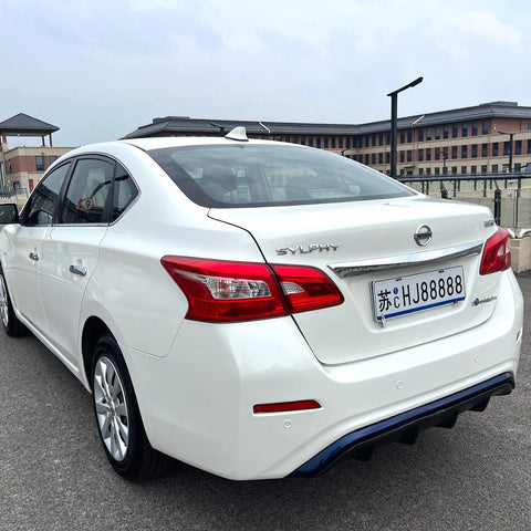 Nissan Sylphy EV 2018 Белый 338км 