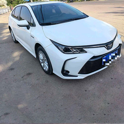 Toyota Corolla 2021 Белый 1.8L 