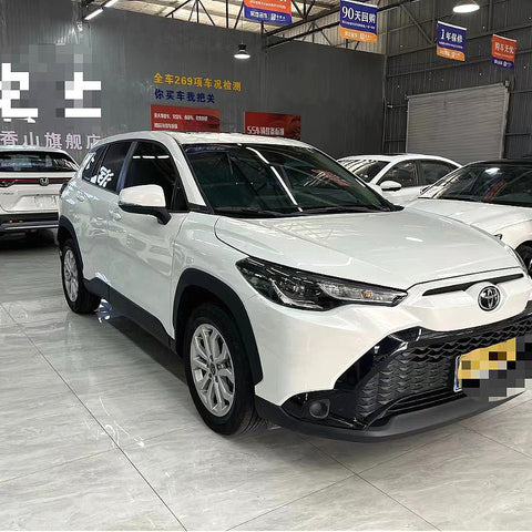 Toyota Frontlander 2022 Белый 2.0L 