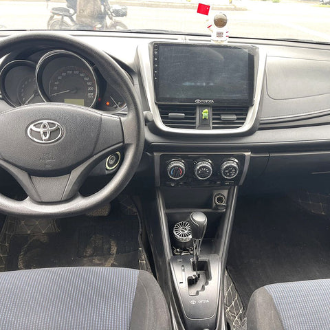 Toyota YARiS 2021 Красный 1.5L 