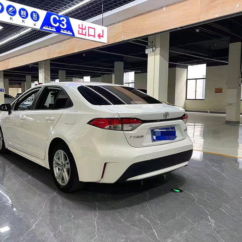 Toyota LEVIN 2022 Белый 1.5L 