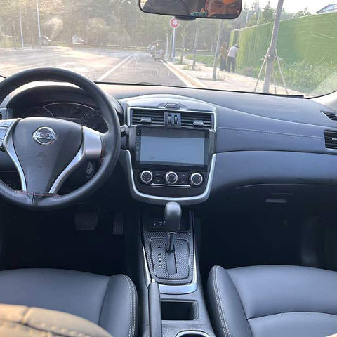 Nissan  TIIDA  2021 White 1.6L