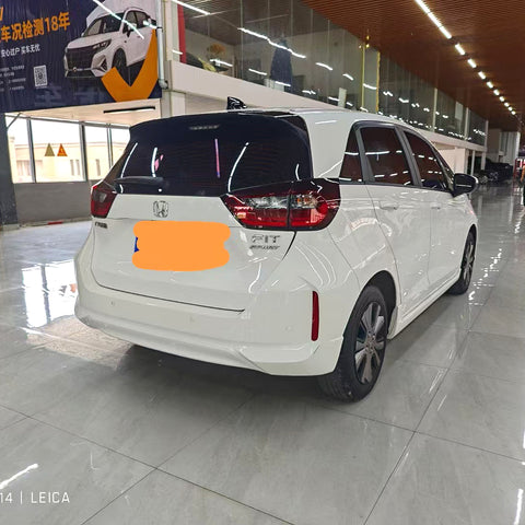 Honda FIT 2022 Белый 1.5L 