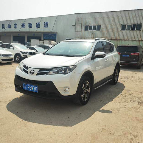 Toyota RAV4 2015 Белый 2.0L